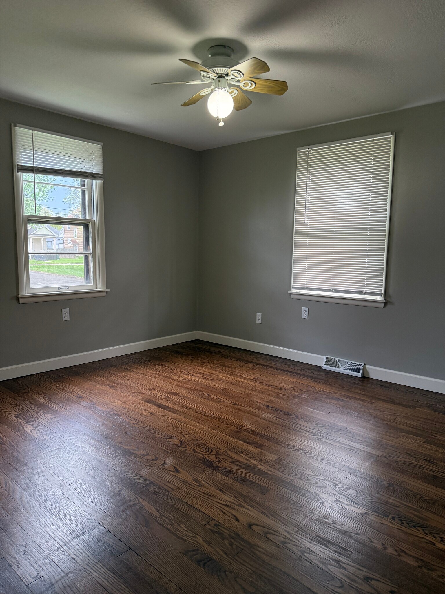 Bedroom One, Main floor - 818 Wyoming Pl NE