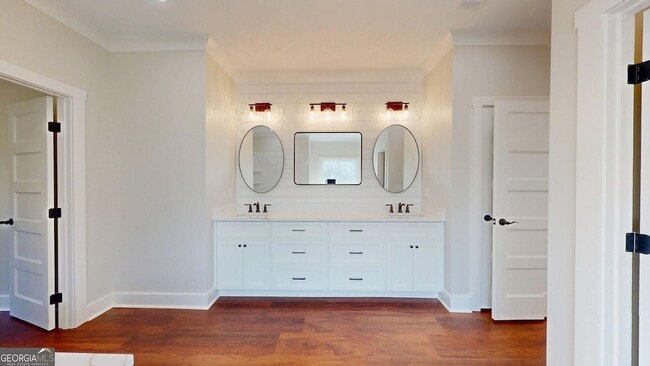 Building Photo - 53 Jericho Ln