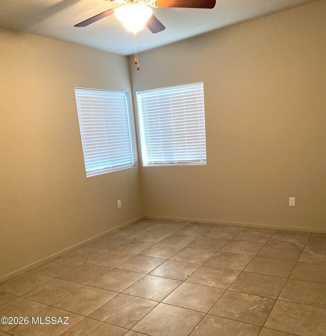 Building Photo - 3026 N Dasylirion Dr