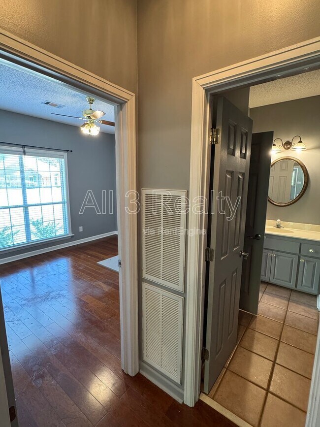 Building Photo - 6272 Deerwood Dr