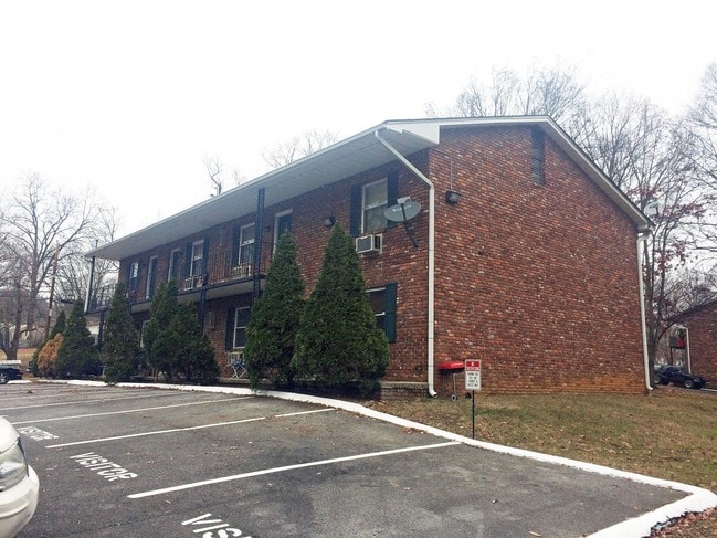 Building Photo - 406 Watauga Dr