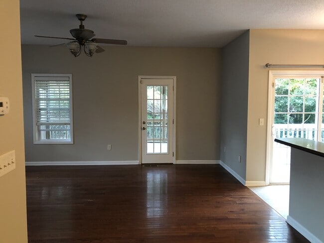 Building Photo - 1343 Chadwick Shores Dr