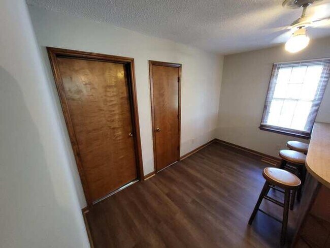 Building Photo - 1474 Neighbors Rd