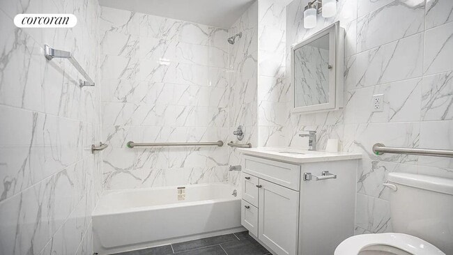 Building Photo - 830 Herkimer St