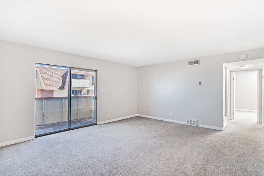 Building Photo - 10211 Ura Ln