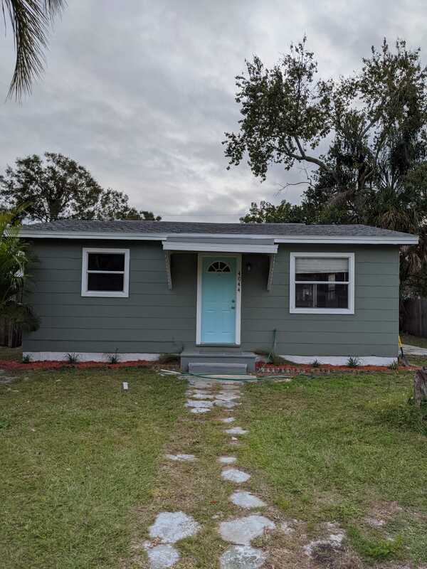 Primary Photo - 4044 44th Ave N