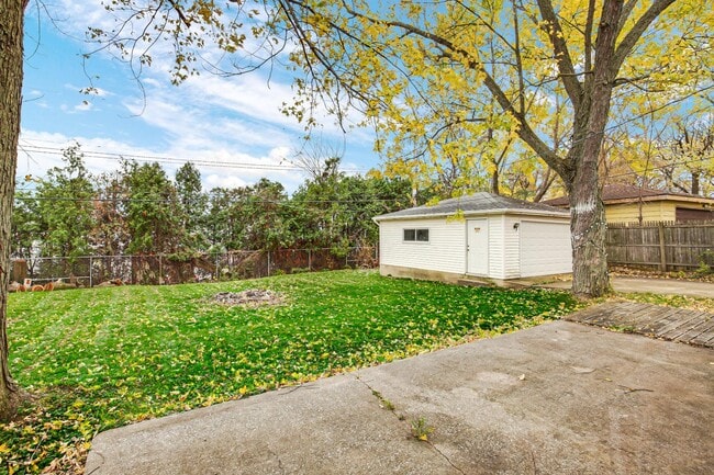 Building Photo - 5305 W 78th Ln