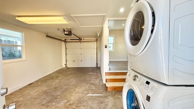 Building Photo - 1319 Hubbard Ave