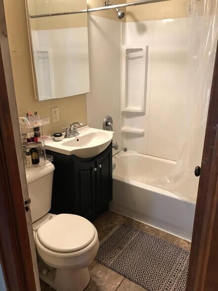 Building Photo - 3451 N Booth St