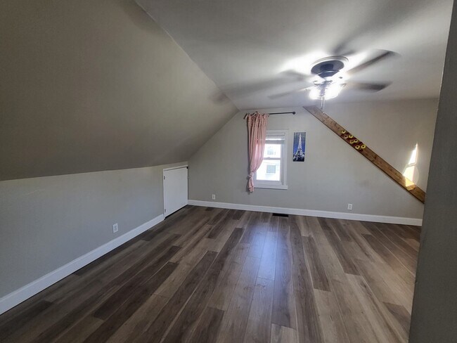 Building Photo - 1962 Prospect Ave