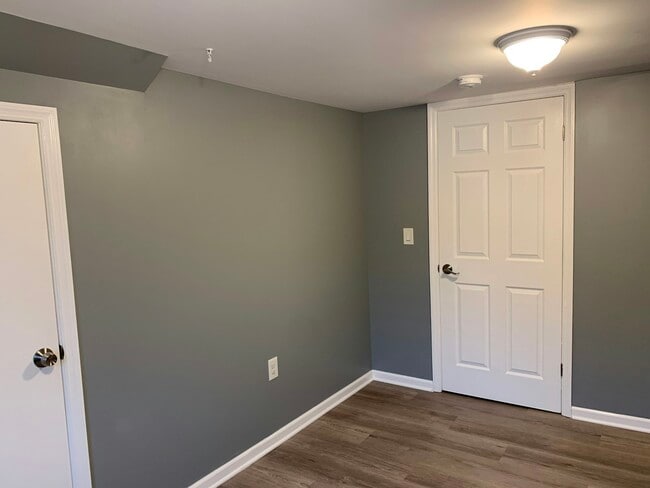 Building Photo - 141 Humphrey St