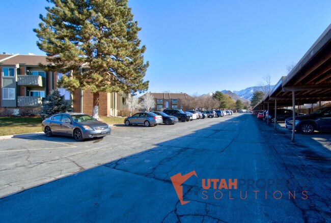 Building Photo - 1180 Foothill Dr