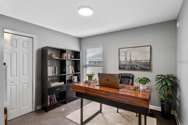 Building Photo - 524 Scenic Blf Blvd