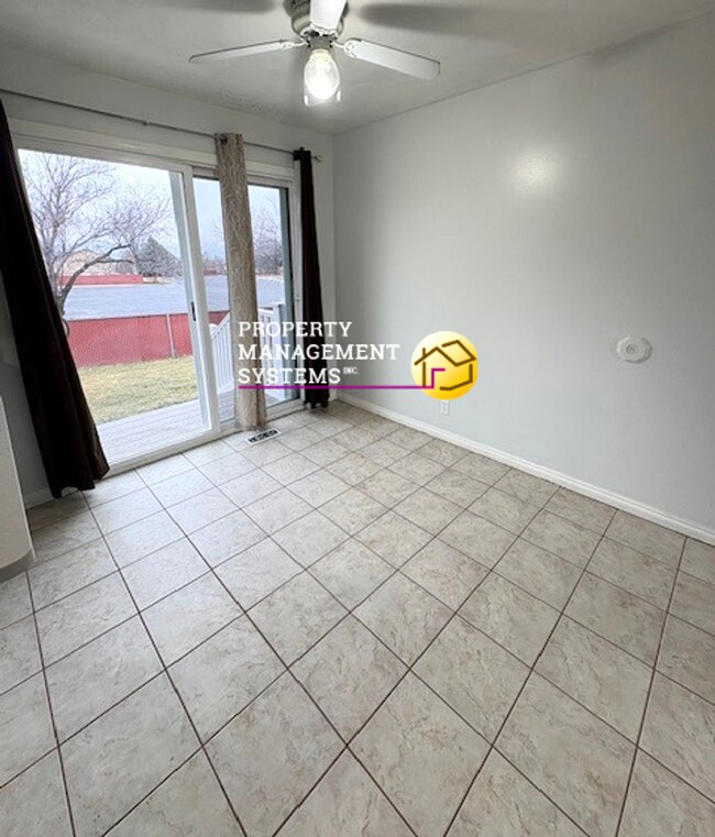 Building Photo - Lovely 3 Bedroom Rambler in West Jordan!