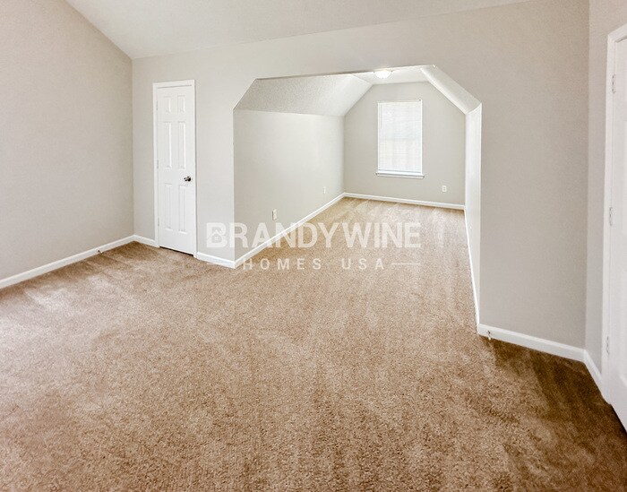 Building Photo - 2126 Mulberry Ln