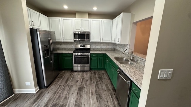 Building Photo - 1044 N Claremont Dr