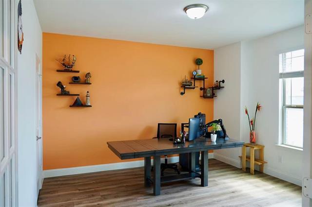 Building Photo - 16601 Hidden Cove Dr