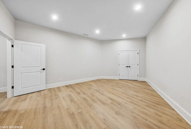 Building Photo - 6206 Flagg Creek Ln