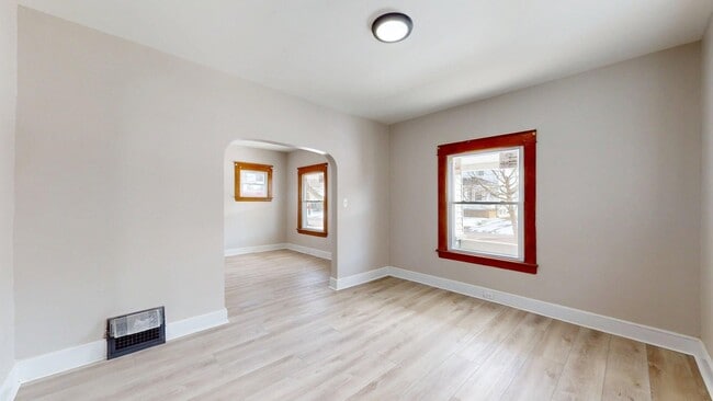 Building Photo - Slavic Village - 4 Bedroom - Single Family Home