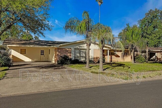 Building Photo - 1110 Walnut Ave