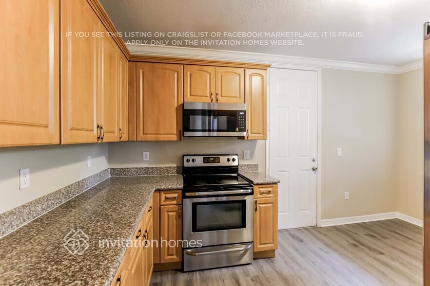 Building Photo - 8943 SW 228th Ln