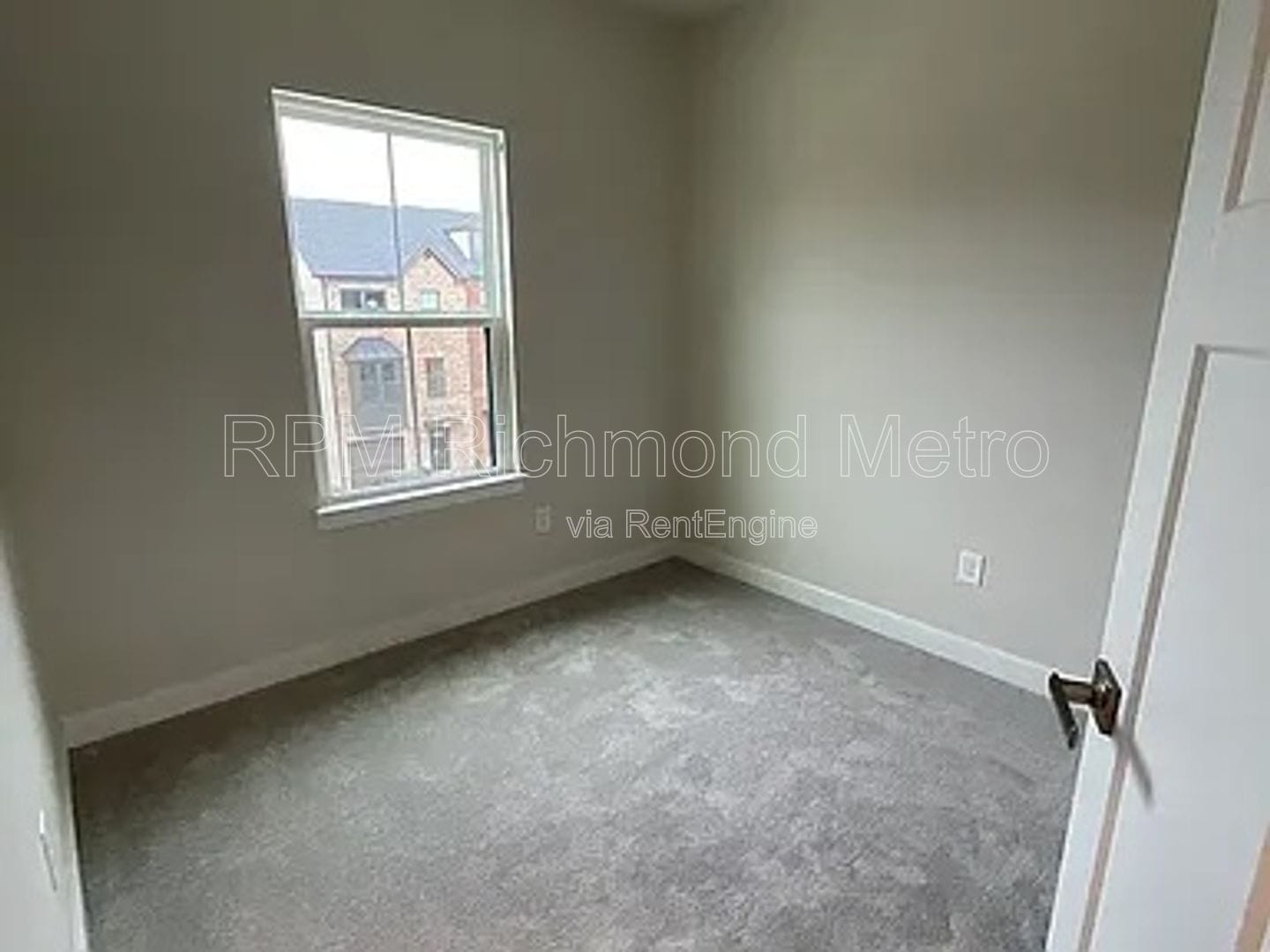 Building Photo - 2104 Boro Ridge St