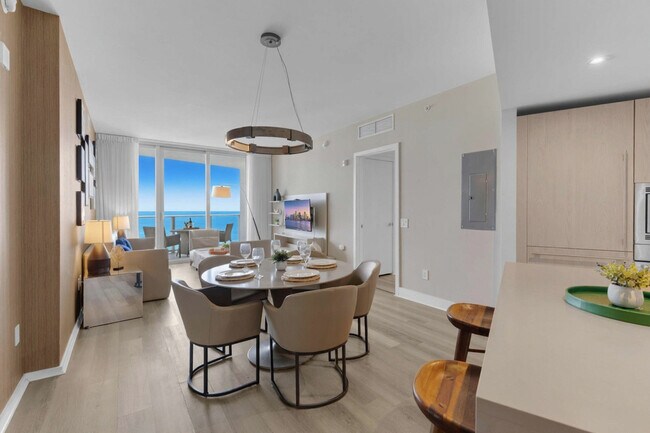 Building Photo - 4111 S Ocean Dr