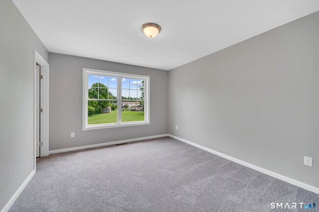 Building Photo - 88 Woodhouse Ave