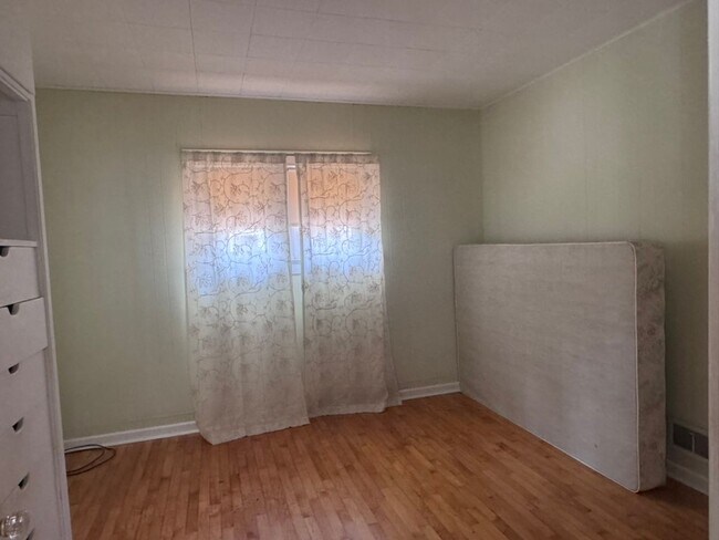 Building Photo - COMING SOON! 3/2 Single Family Home for Rent!