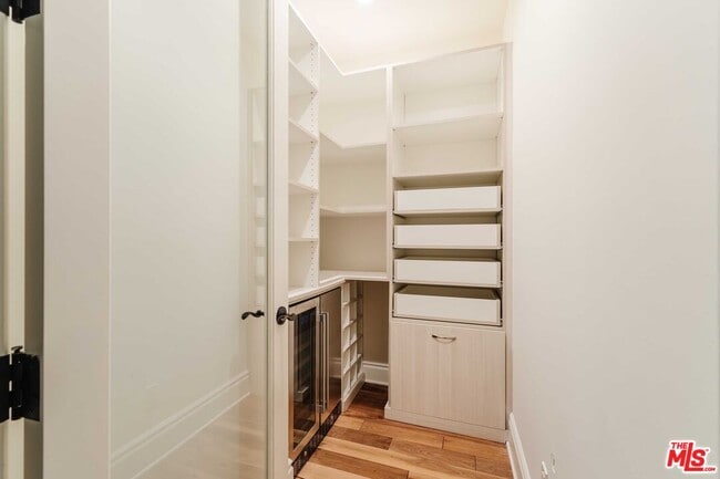 Building Photo - 685 San Lorenzo St