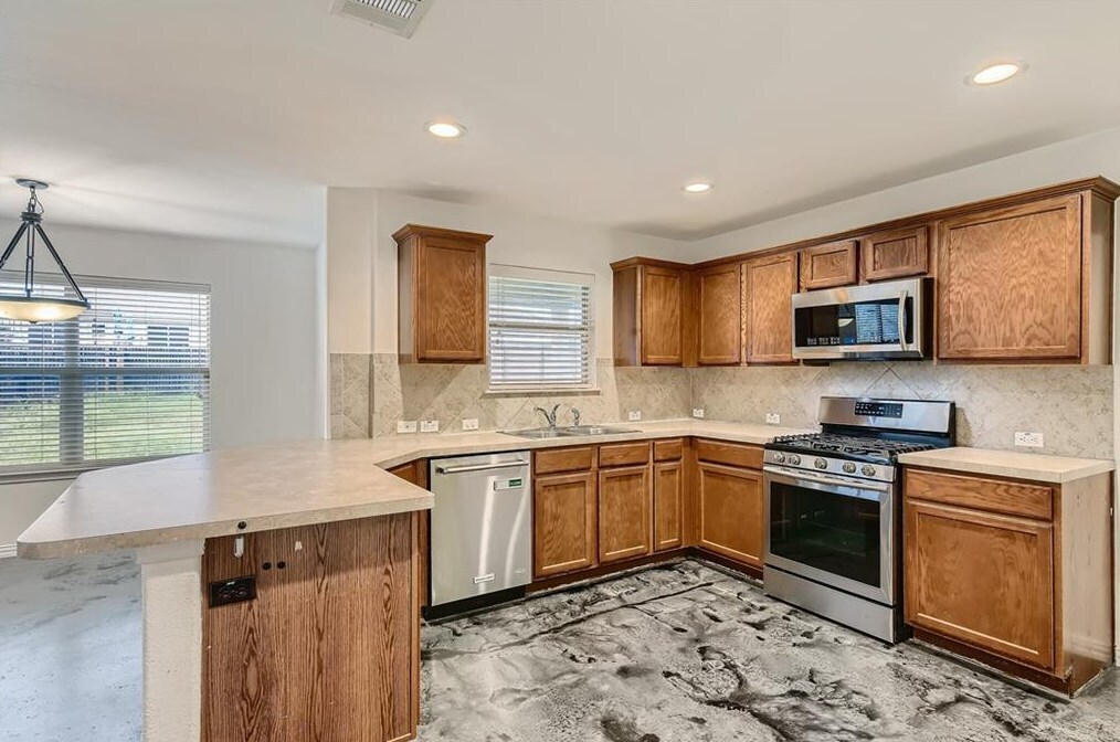 Building Photo - 177 Flagstone Trl