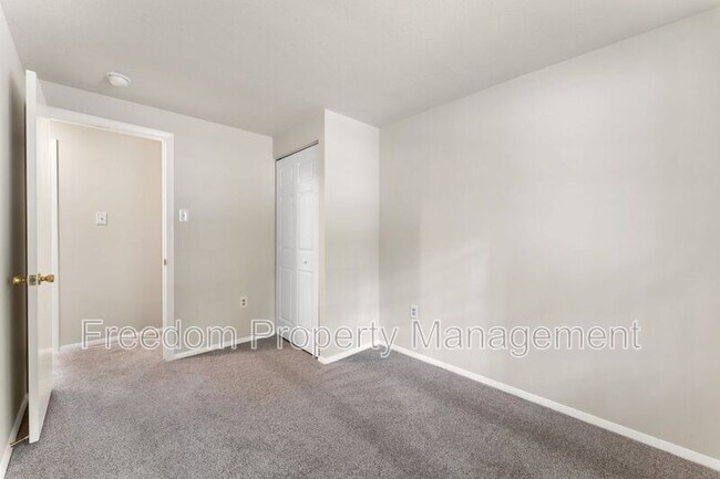 Building Photo - 2516 Tabor Ct