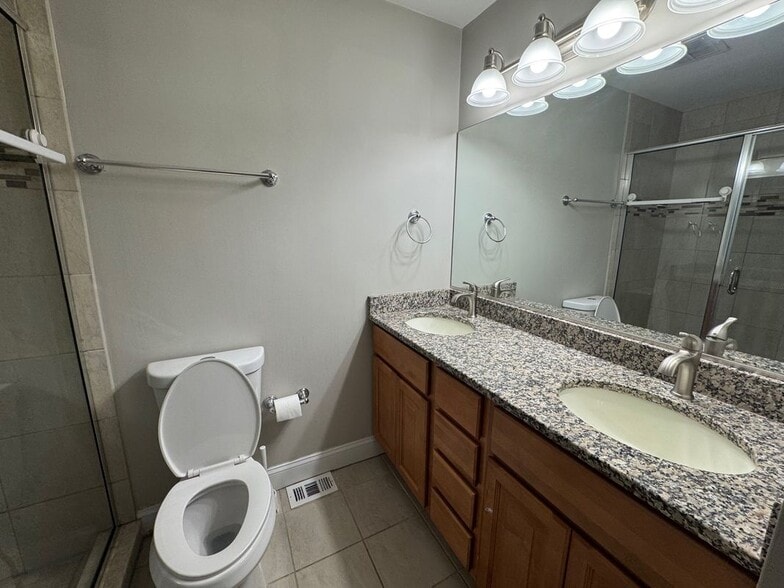 Building Photo - 34 Dora Dr