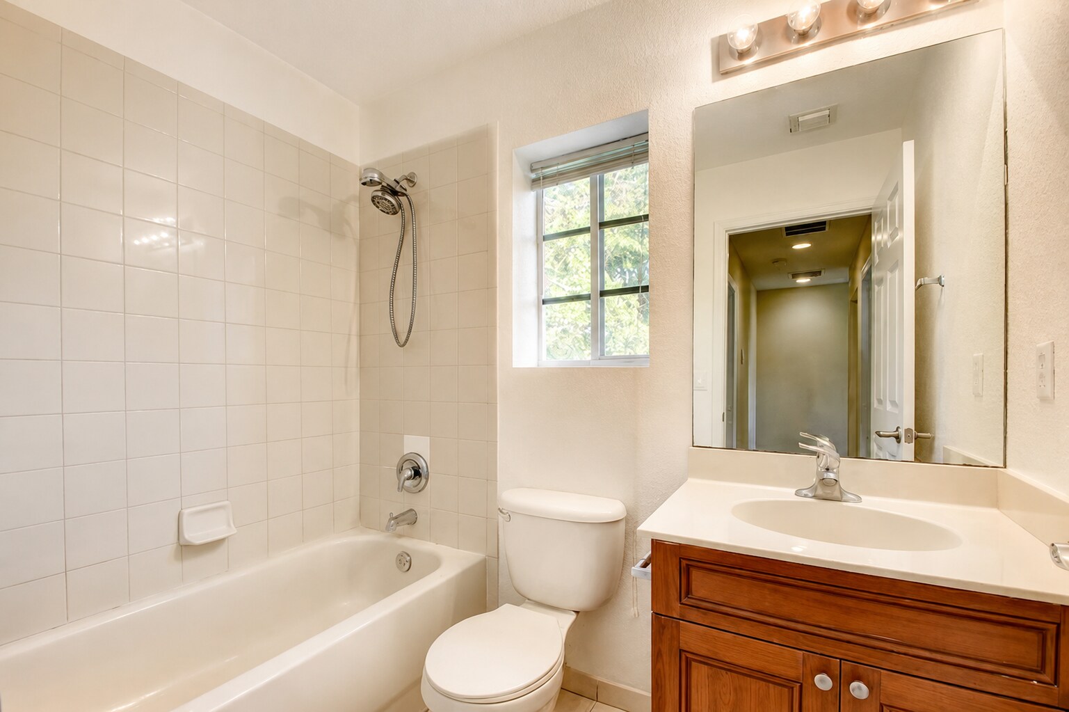 Building Photo - 2036 Marsh Harbor Dr