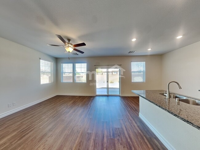 Building Photo - 960 Nero Ave