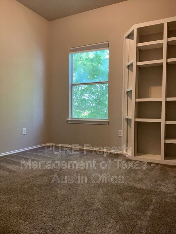 Building Photo - 302 Windridge Village Cove