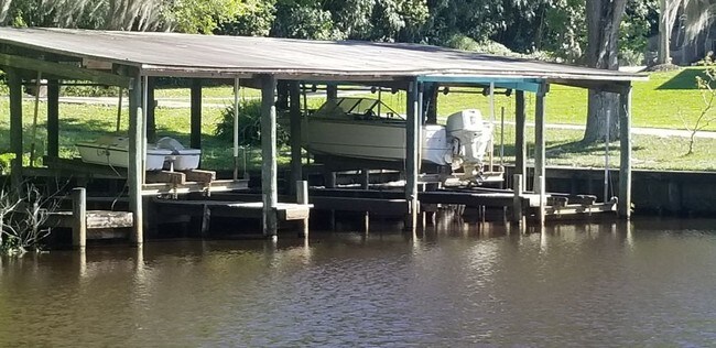 Building Photo - LEASE PENDING  8708 Castaway Cove Ct.