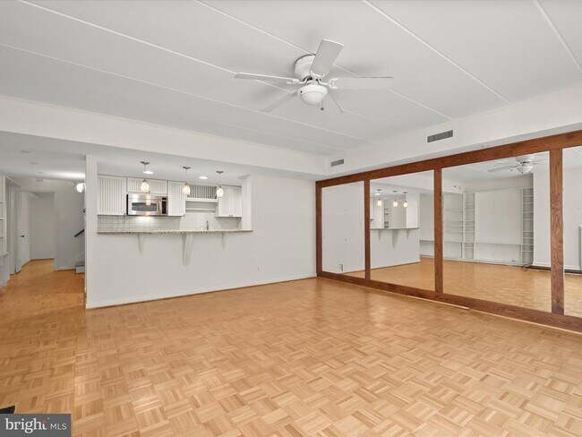 Building Photo - 312 Severn Ave