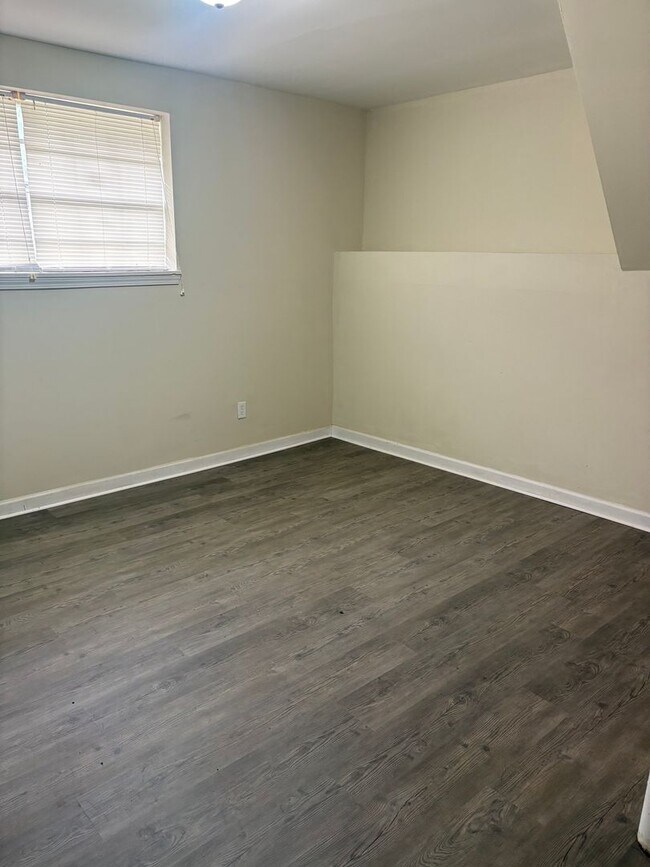 Building Photo - New For Rent!