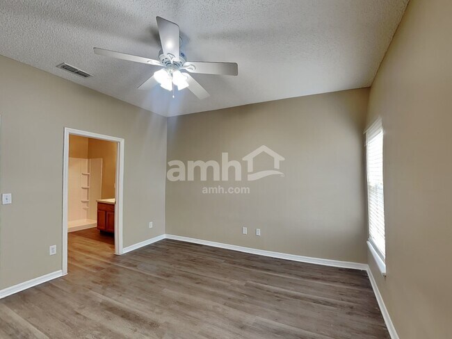 Building Photo - 4926 Waterside Pointe Cir
