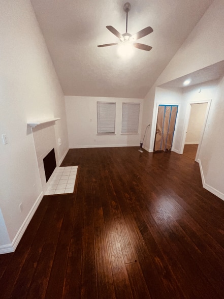 Building Photo - 8811 Cold Lake Dr