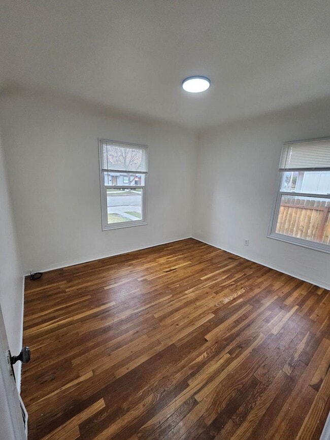 Building Photo - Available Now – Charming Boise Home with Fenced Yard and Detached Garage