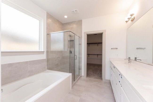 Building Photo - 29502 Red Rocks Pk Dr