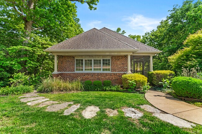 Building Photo - 12932 Sunset Bluff Ct