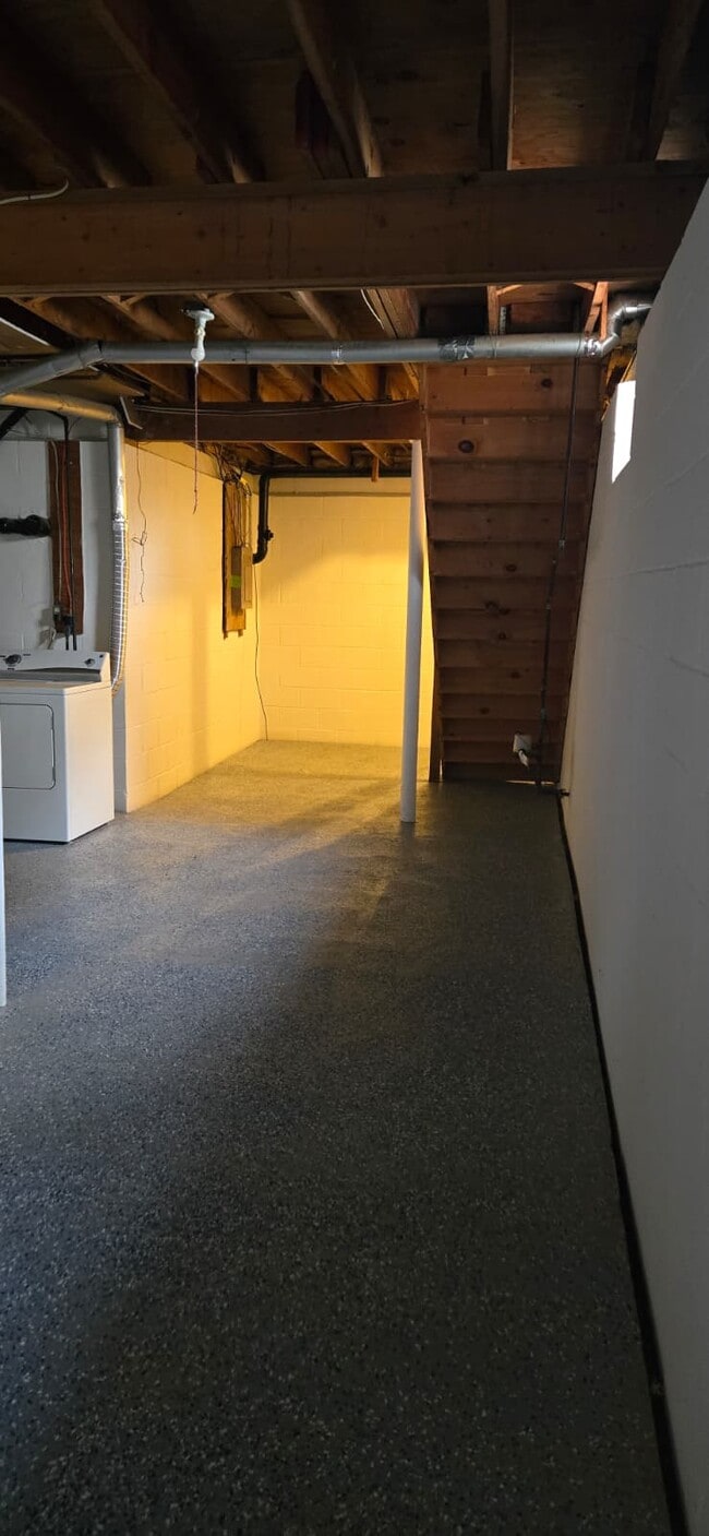 Building Photo - 5 Union St