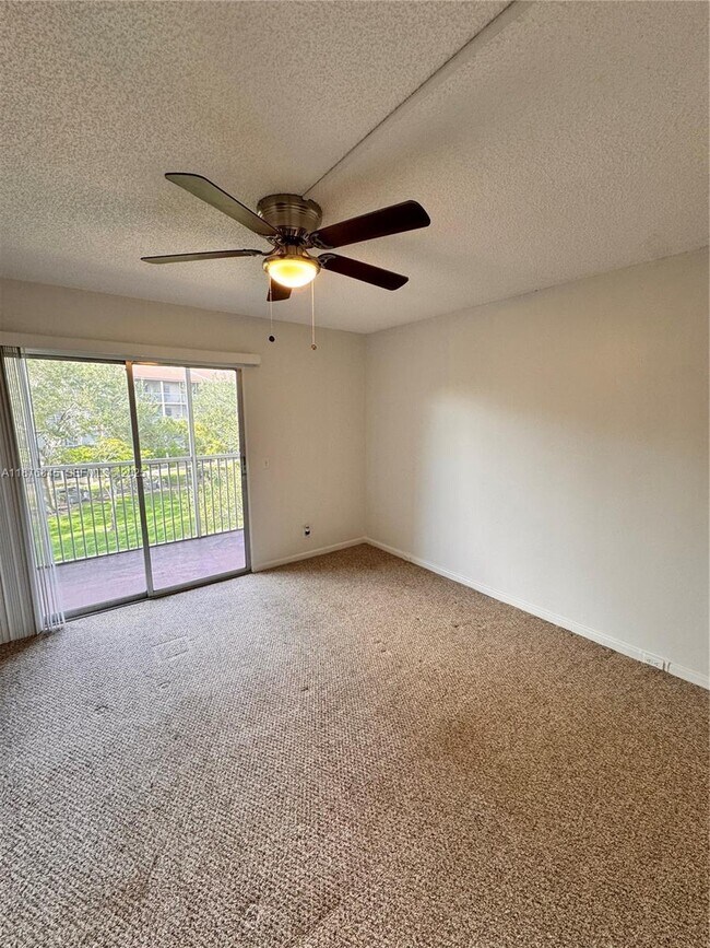 Building Photo - 13355 SW 9th Ct