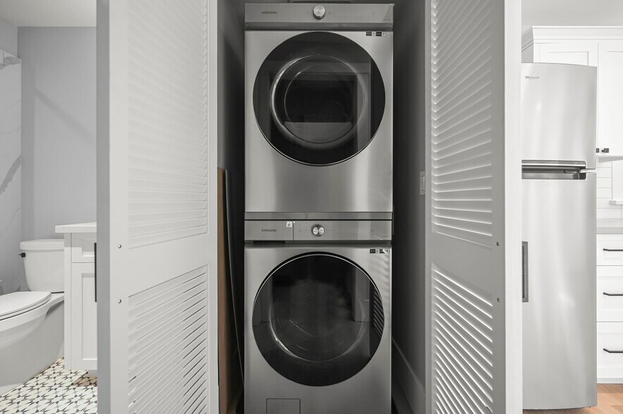 ADU In unit Laundry - 1533 Manning Ln