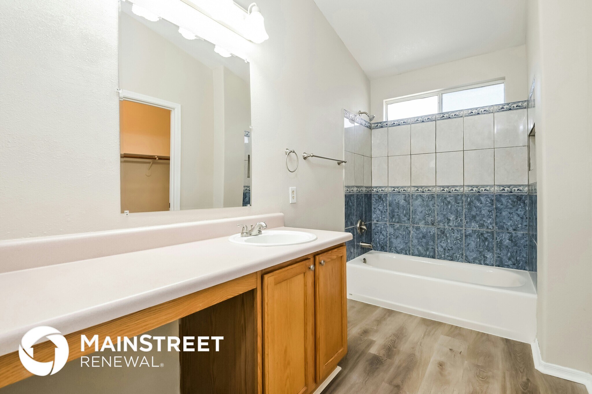 Building Photo - 8669 S Desert Dove Dr