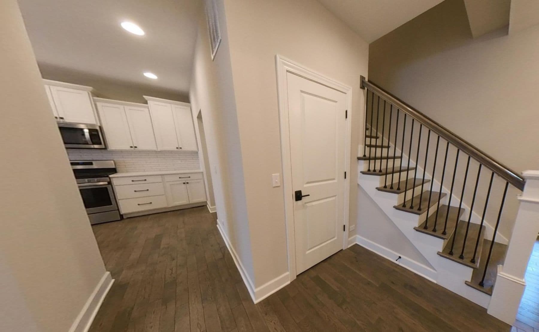 Building Photo - 10725 Clock Tower Dr