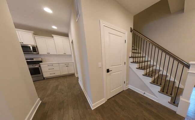 Building Photo - 10725 Clock Tower Dr